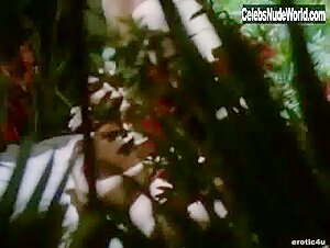 Laura Palmer Outdoor , Blonde in Sex Files: Alien Erotica - Director's Cut (1998) 19