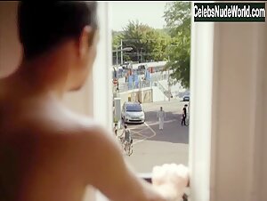 Lea Drucker Lingerie , Explicit in La chambre bleue (2014) 13