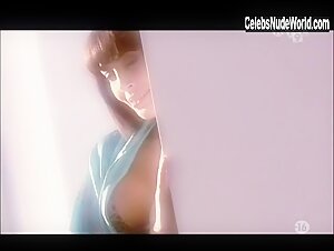Lea Lazur boobs , Nipple in Fantasmes (series) (2007) 11
