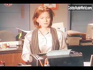 Lee Anne Beaman in Club V.R. (1996) 12