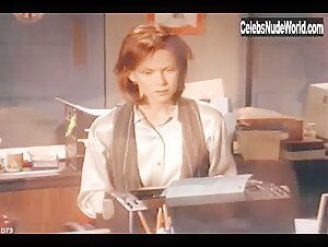 Lee Anne Beaman in Club V.R. (1996) 15