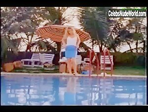 Lee Anne Beaman in Tropical Heat (1993) 1