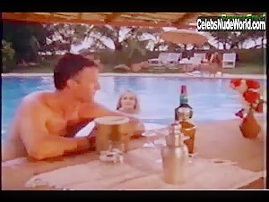 Lee Anne Beaman in Tropical Heat (1993) 4