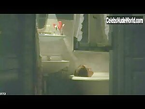 Leelee Sobieski Bathtub , Wet in In a Dark Place (2006) 1