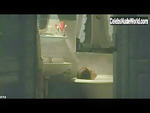 Leelee Sobieski Bathtub , Wet in In a Dark Place (2006) 2