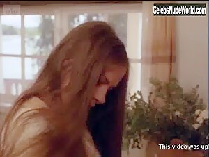 Marja-Leena Kouki in Aatamin puvussa... ...ja vahan Eevankin (1971) 15