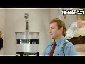 Leigh Harris in I, the Jury (1982) 12