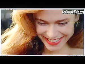 Lena Olin in Romeo Is Bleeding (1993) 17