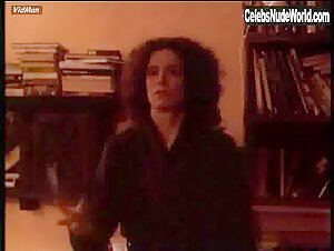 Leslie Hope Fetish , Hot scene in Paris, France (1993) 11