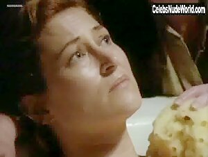 Linda Cropper in Bordertown (series) (1995) 20