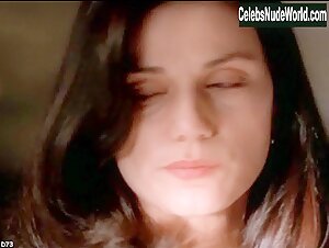 Linda Fiorentino Lingerie , High Heel in Jade (1995) 11