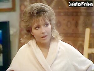 Linda Kruger boobs , Explicit in Losa forbindelser (series) (1985) 15