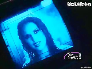 Lindsey E. Vuolo in Playboy: On the Set (2002) 18