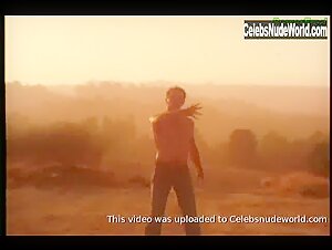 Lisa Comshaw Outdoor , Explicit in Killer Inside (1996) 14