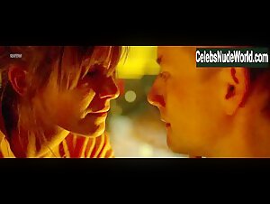 Lisa Carlehed in Aminas breve (2017) 3