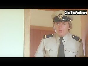 Lisbeth Olsen in Somaend pa sengekanten (1976) 1