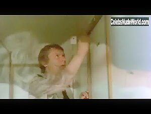 Lisbeth Olsen in Somaend pa sengekanten (1976) 19