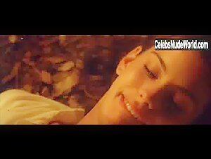 Liv Tyler in Stealing Beauty (1996) 19