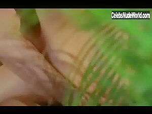 Loan Laure Outdoor , Butt in Plaisirs defendus (2005) 9