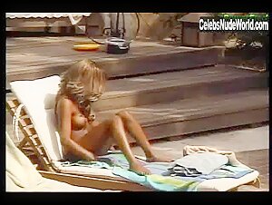 Lolana Estefan Ebony , Outdoor in 7 Lives Xposed (series) (2001) 2