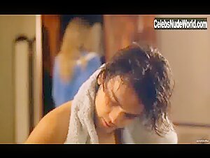 Loredana Cannata Explicit , boobs in La donna lupo (1999) 13