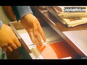 Loredana Cannata Outdoor , Wet in La donna lupo (1999) 12