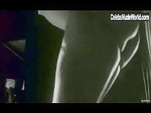 Loredana Cannata Hot , Lingerie in La donna lupo (1999) 18