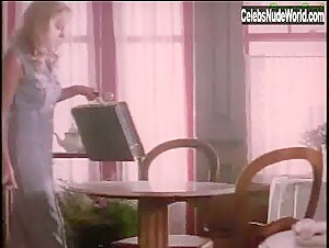 Lori Jo Hendrix Blonde , Butt in Playboy: Making Love Series Vol. 1 - Arousal, Foreplay and Orgasm (1995) 2