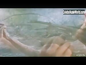 Lori Singer Wet , Outdoor scene in F.T.W. (1994) 16