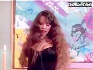 Lorissa McComas in Virtual Desire (1995) 4