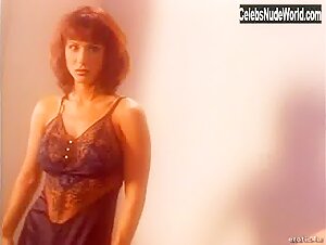 Lorissa McComas in ESP: Extra Sexual Perception (1998) 4