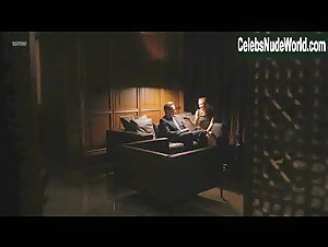 Louisa Krause Couple , Nipple in Girlfriend Experience (series) (2016) 4