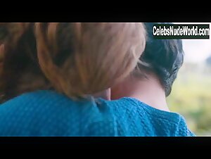 Louise Bourgoin in Je suis un soldat (2015) 11