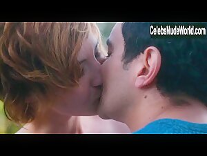 Louise Bourgoin in Je suis un soldat (2015) 13
