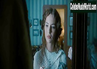 Louise Bourgoin in Les aventures extraordinaires d'Adele Blanc-Sec (2010) 3