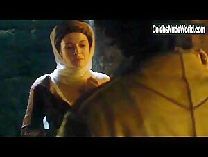 Louise Pasteau in La commanderie (series) (2010) 13