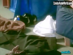 Lucy Jenner Nipple , Hot scene in Seventh Sense (1999) 17