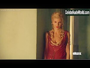 Lucy Lawless in Spartacus: Vengeance (series) (2010) 9