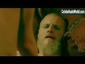 Lucy Martin in Vikings (series) (2013) 12