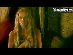Lucy Martin in Vikings (series) (2013) 17