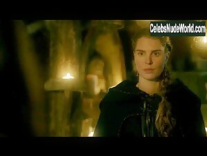 Lucy Martin in Vikings (series) (2013) 19