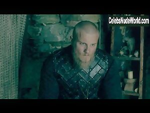 Lucy Martin Costume , Butt in Vikings (series) (2013) 5