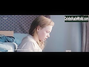 Luna Wedler in Blue My Mind (2017) 20