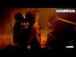 Lyne Renee Couple , Brunette in Hessen Affair (2009) 5