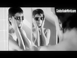 Macarena Gomez in La nina (short) (2012) 4
