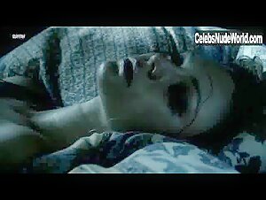 Magdalena Boczarska in Pod powierzchnia (2006) 18