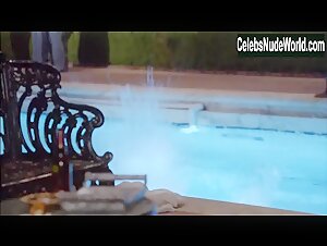 Maggie Grace Butt , Pool in Californication (series) (2007) 5