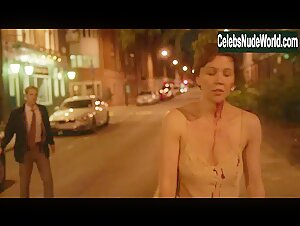 Maggie Gyllenhaal in The Honourable Woman (series) (2014) S01E06 17