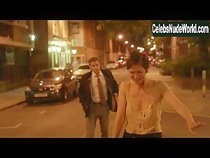 Maggie Gyllenhaal in The Honourable Woman (series) (2014) S01E06 18