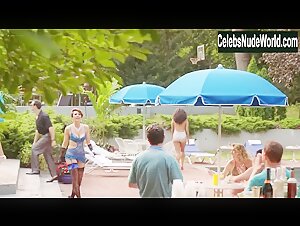 Maggie Gyllenhaal Outdoor , Bikini in Deuce (series) (2017) 4